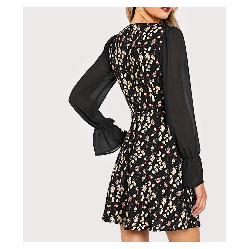 Black Floral Sheer Sleeves Lace Up Dress - Picture 3 of 5
